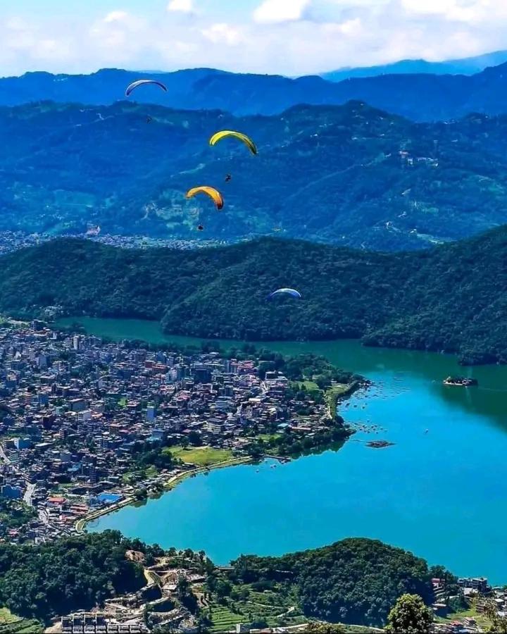Hom'S Homestay & Farmstay Sarangkot Pokhara Bagian luar foto